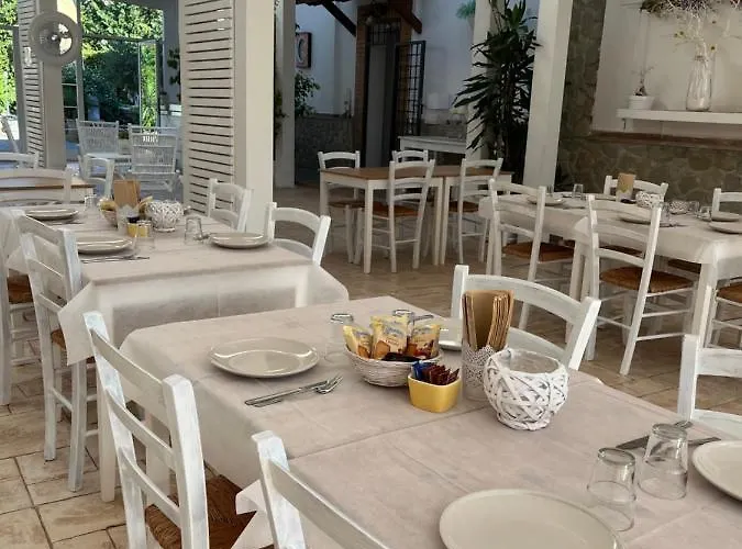 לינה וארוחת בוקר Tenuta Santa Caterina 4*