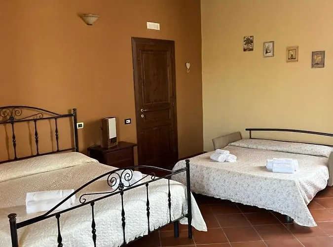 לינה וארוחת בוקר Tenuta Santa Caterina 4*