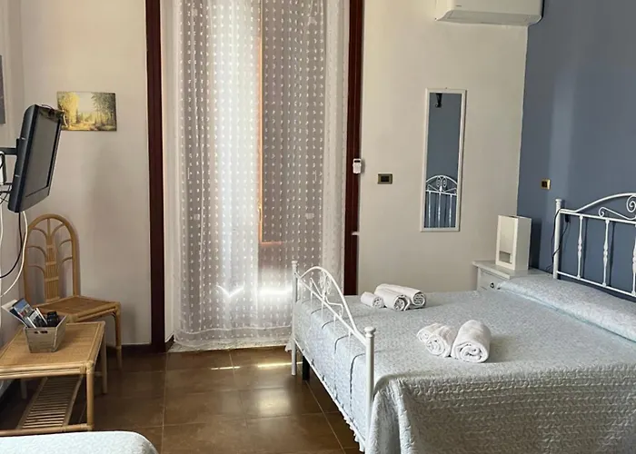 לינה וארוחת בוקר Tenuta Santa Caterina רוסאנו