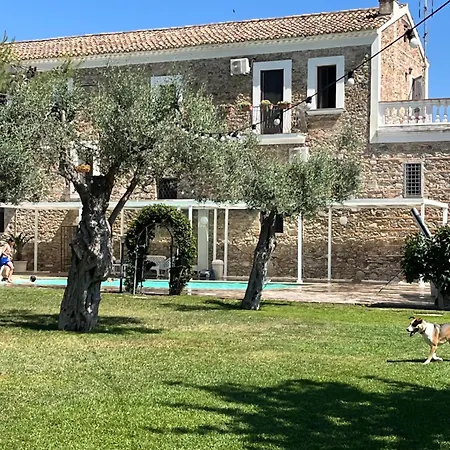 לינה וארוחת בוקר Tenuta Santa Caterina 4*