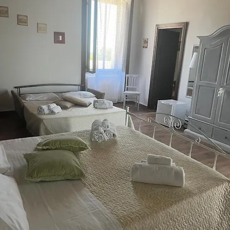 Alojamento de Acomodação e Pequeno-almoço Tenuta Santa Caterina 4*