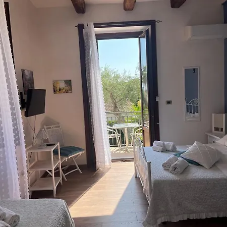 ベッド・アンド・ブレックファスト Tenuta Santa Caterina 4*
