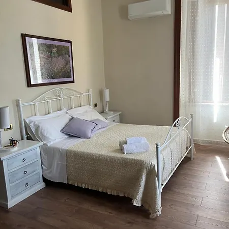 Tenuta Santa Caterina Alojamento de Acomodação e Pequeno-almoço Rossano