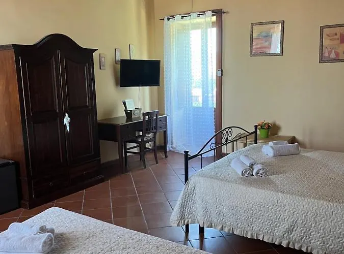 לינה וארוחת בוקר Tenuta Santa Caterina רוסאנו