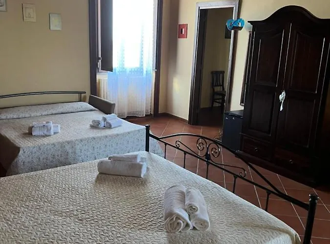 לינה וארוחת בוקר Tenuta Santa Caterina רוסאנו