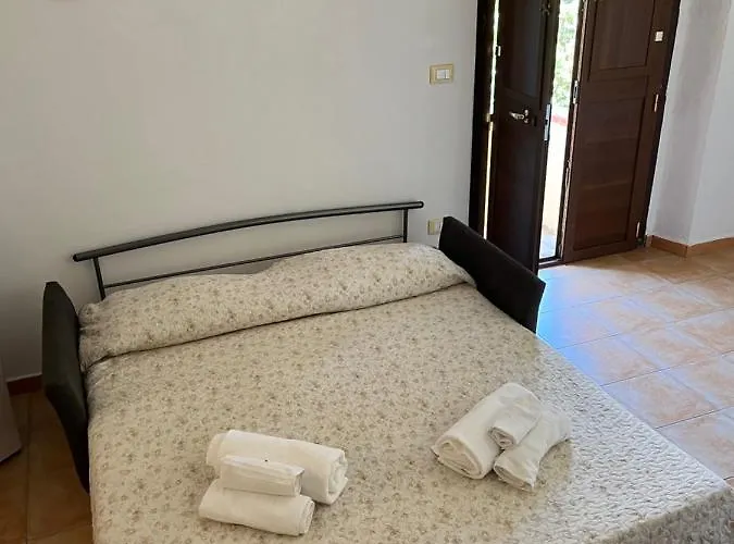 לינה וארוחת בוקר Tenuta Santa Caterina רוסאנו